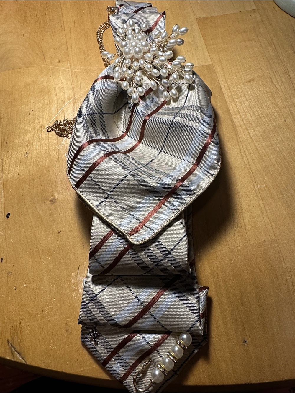 Pearl Cluster Brooch Scarf Necklace in Beige Plaid